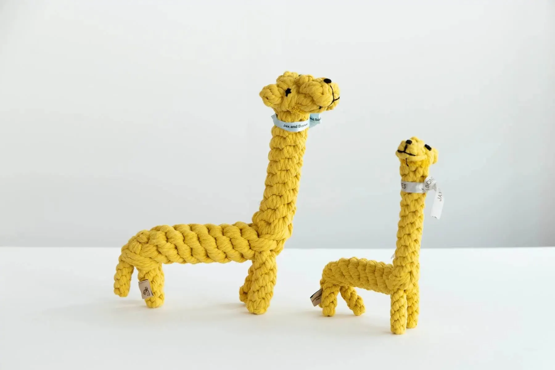 Ⓛ Jax & Bones Jerry the Giraffe Rope Dog Toy