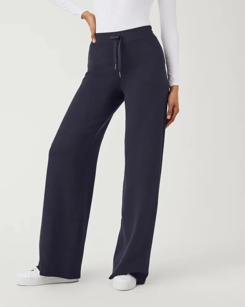 Airessentials Wide Leg Pant-Timeless Navy