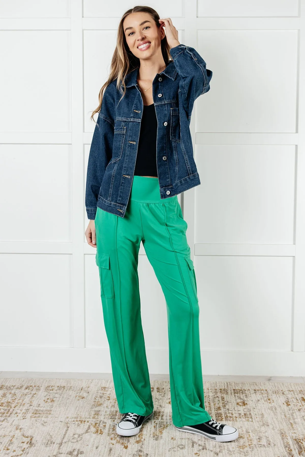 Athleisure Cargo Pants in Emerald Green