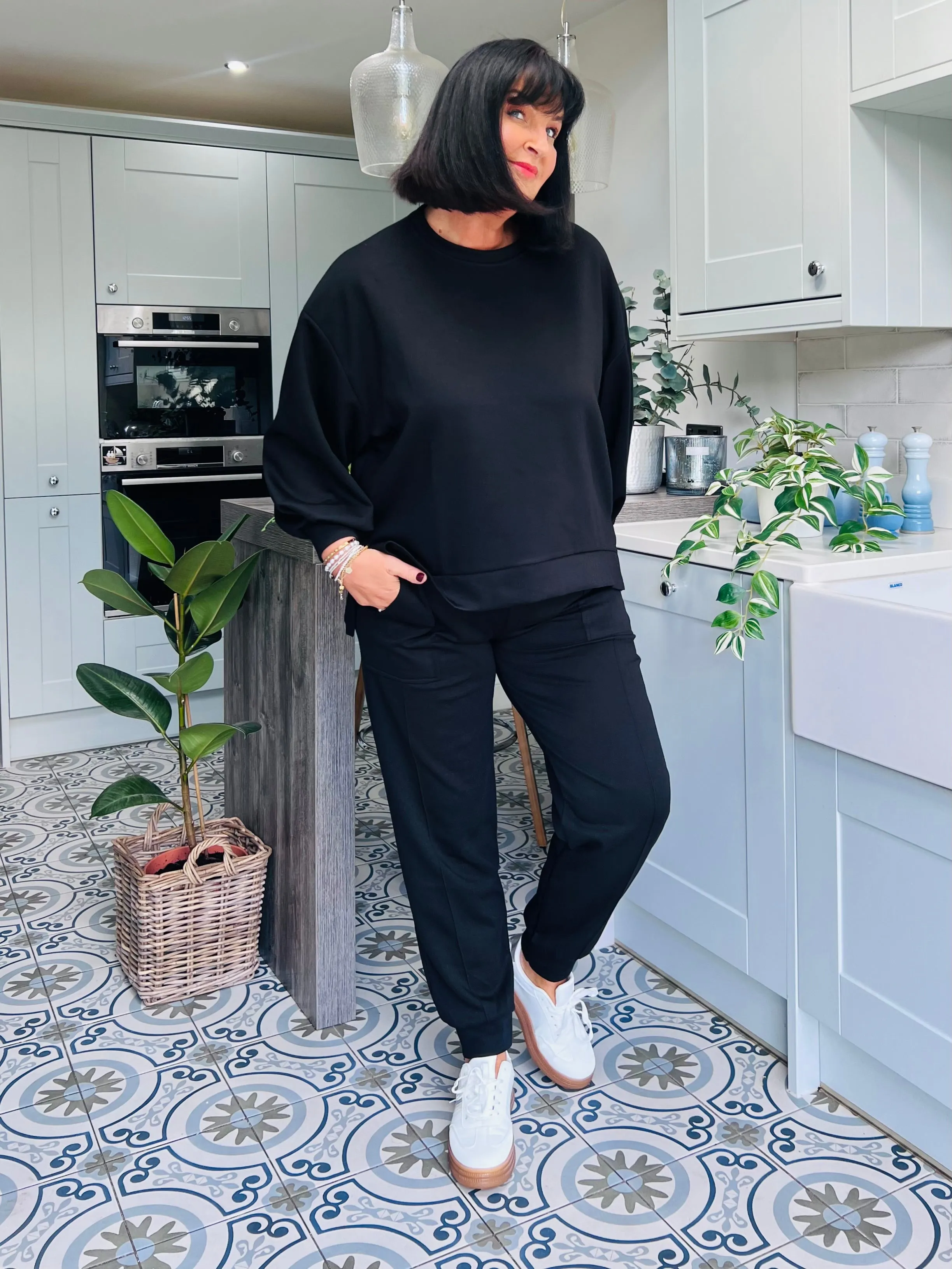 Black Soft Comfort Sweatshirt Esme