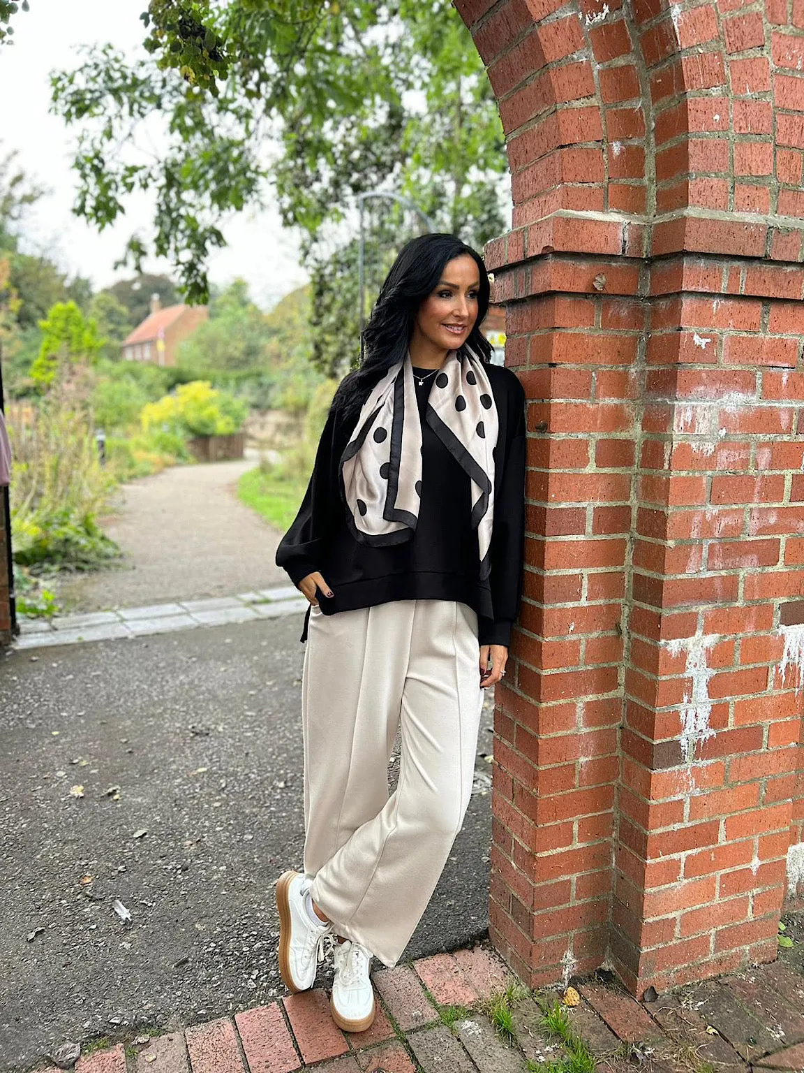 Black Soft Comfort Sweatshirt Esme
