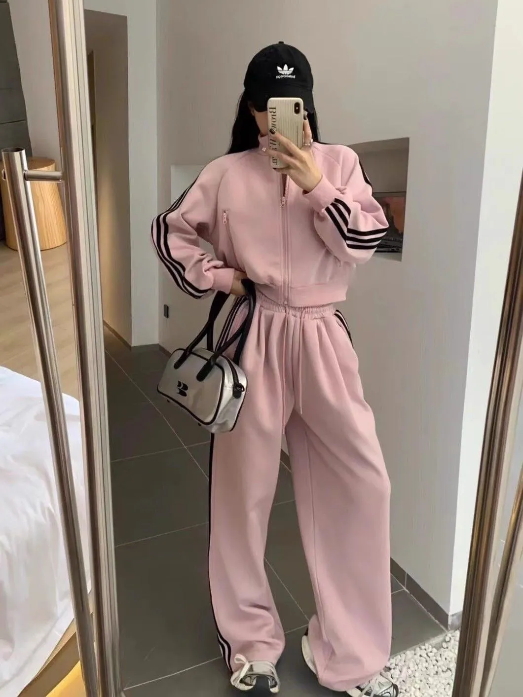 Casual Fashion Set for Women, Autumn/Winter Stylish and Trendy Three-Stripe Stand Collar Jacket with Straight-Leg Wide-Leg Pants Two-Piece Set