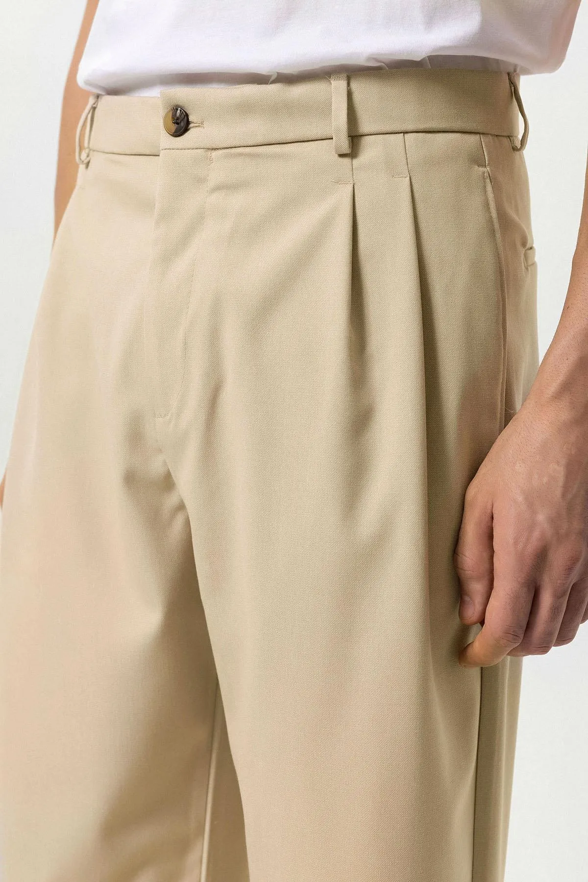 Men's Stone High-Waist Pleated Relaxed Fit Pants - Wessi