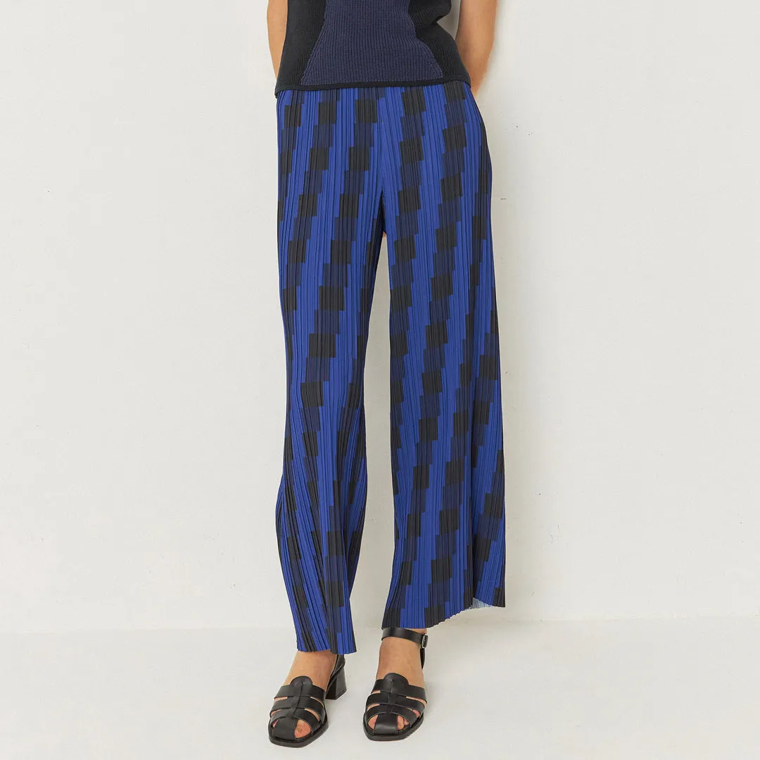 SKFK Izate Pleated Trouser