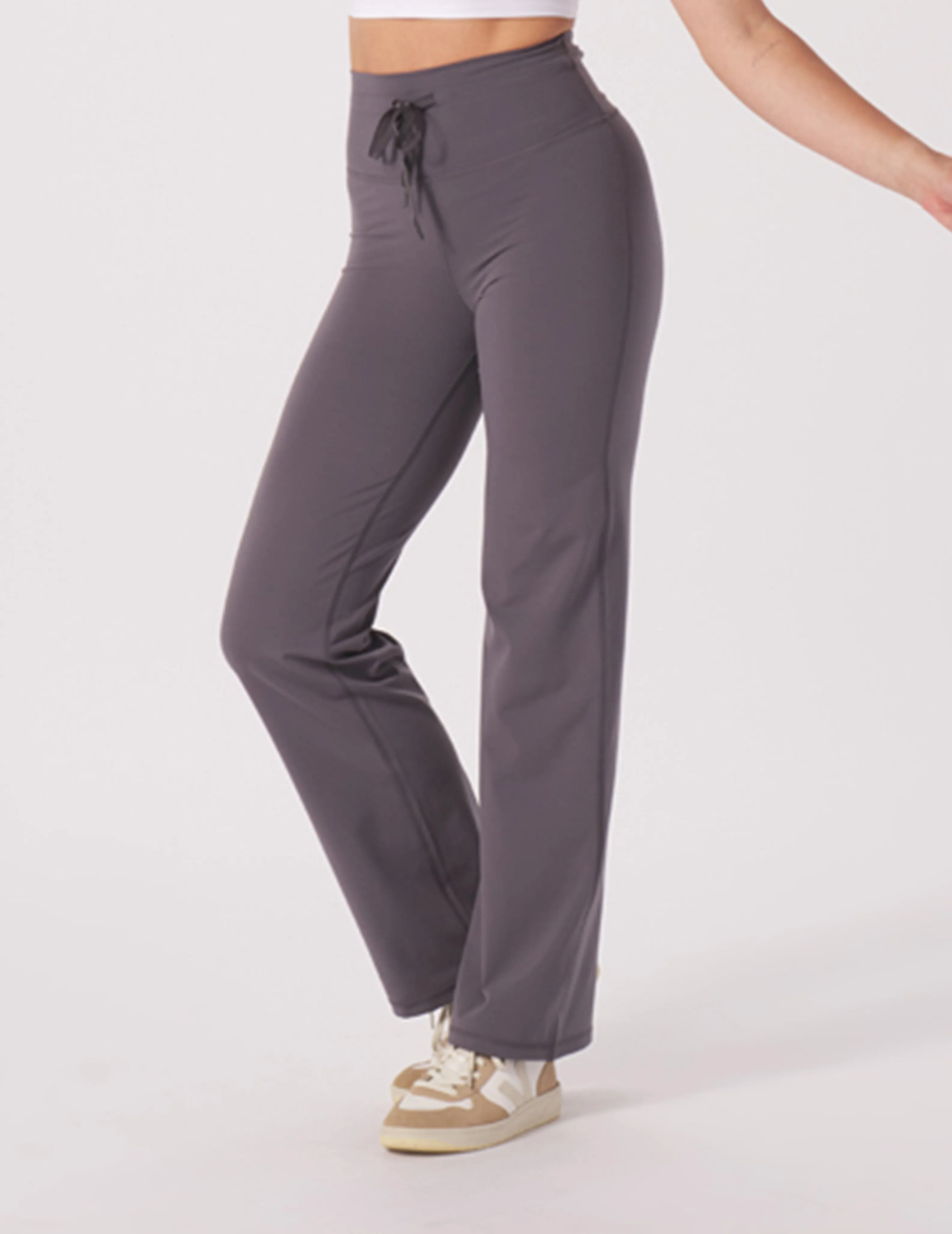 Sultry Straight Leg: Carbon