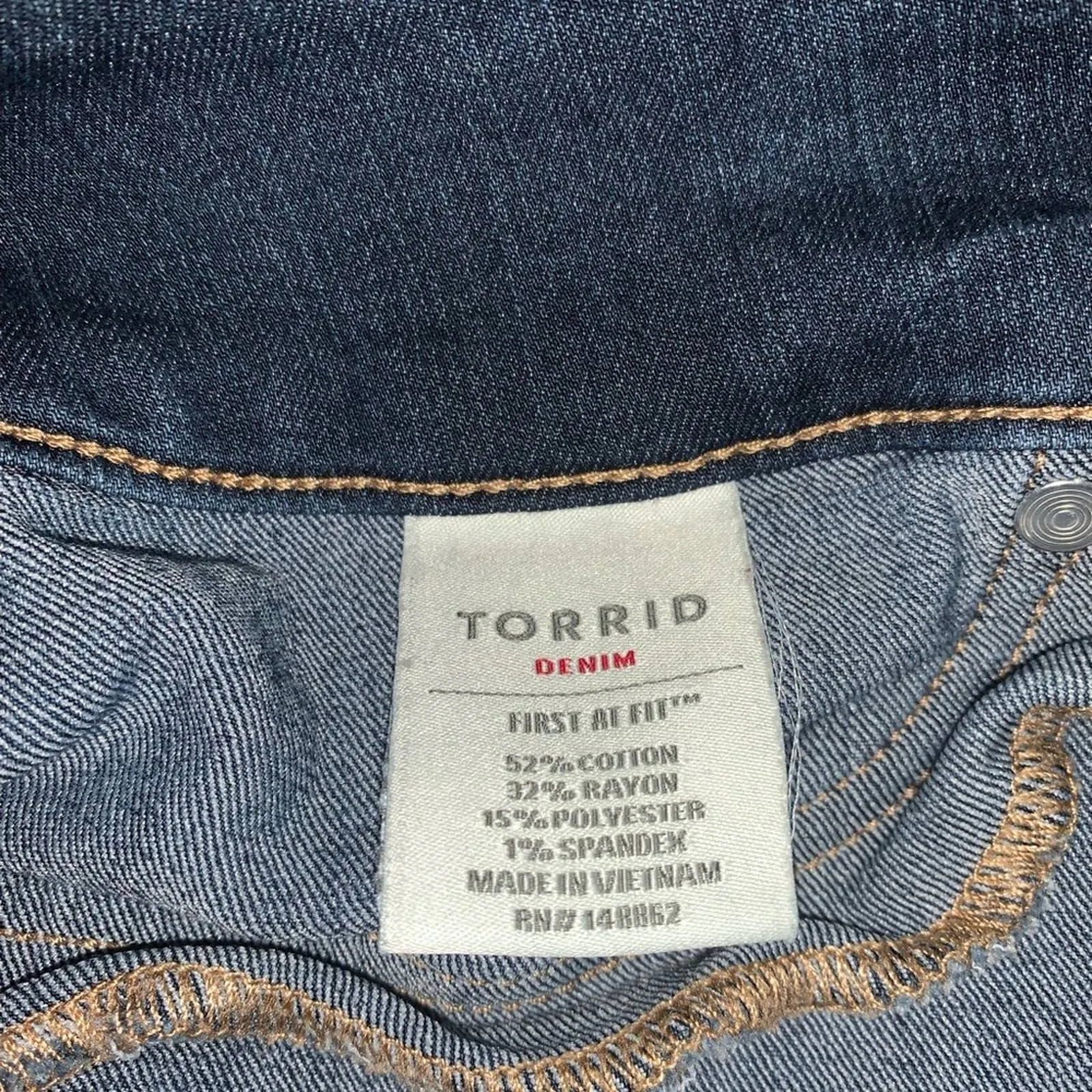 Sz 16 short Torrid Jeggings medium wash high rise high waisted skinny jeans (short)