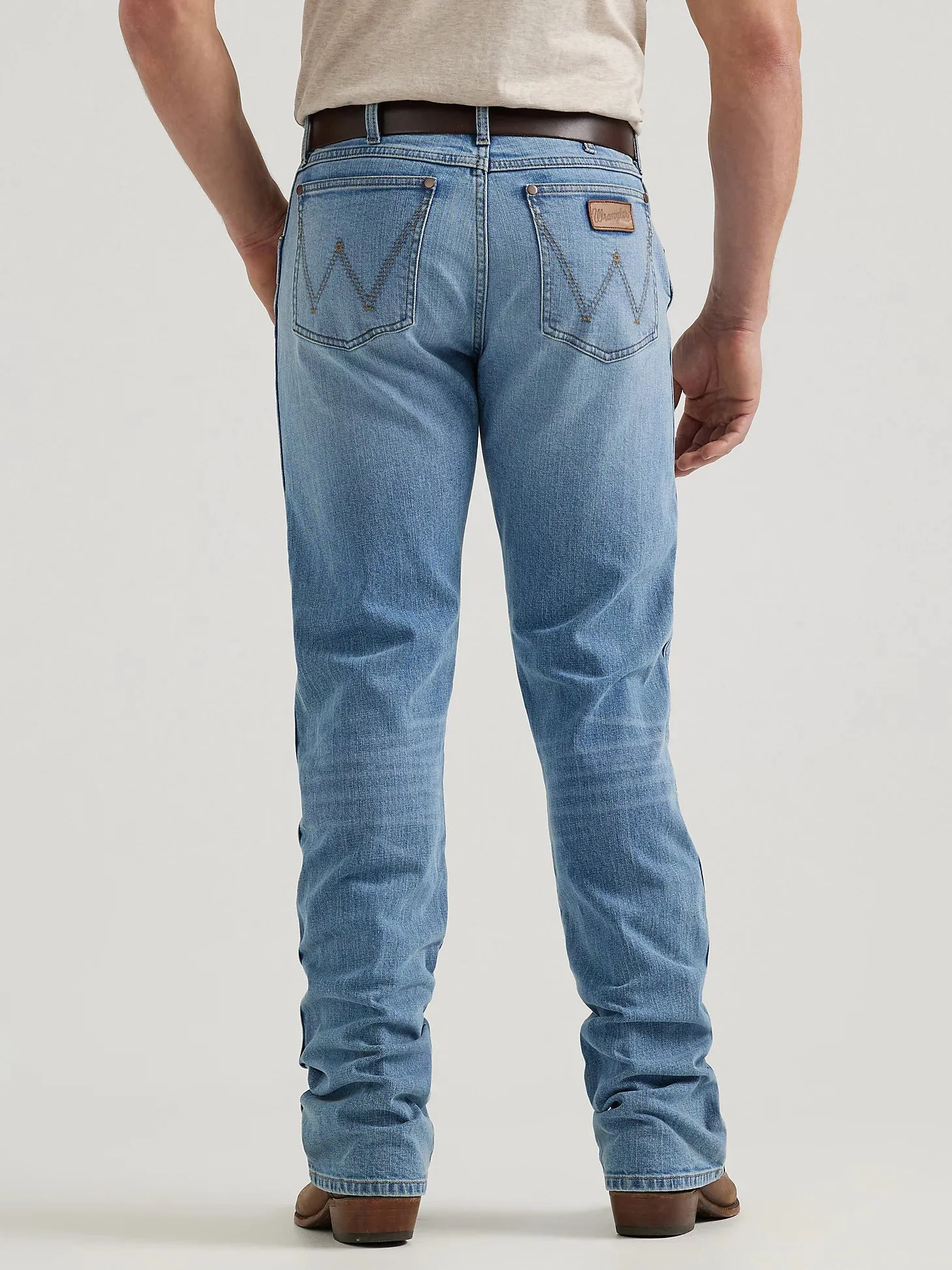 WRANGLER RETRO WOODMERE SLIM BOOT JEAN